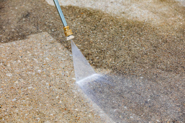 Best Gas Station Cleaning  in Bannockburn, IL