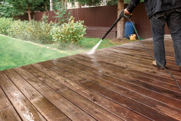 Best Graffiti Removal  in Bannockburn, IL